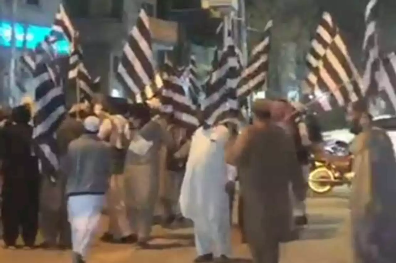 پارلیمنٹ لاجز واقعہ، جے یو آئی کے کارکنان سڑکوں پر نکل آئے