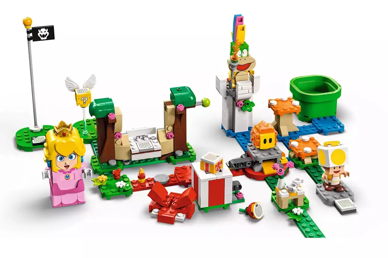 Lego finally adds Princess Peach to its Super Mario sets | Engadget