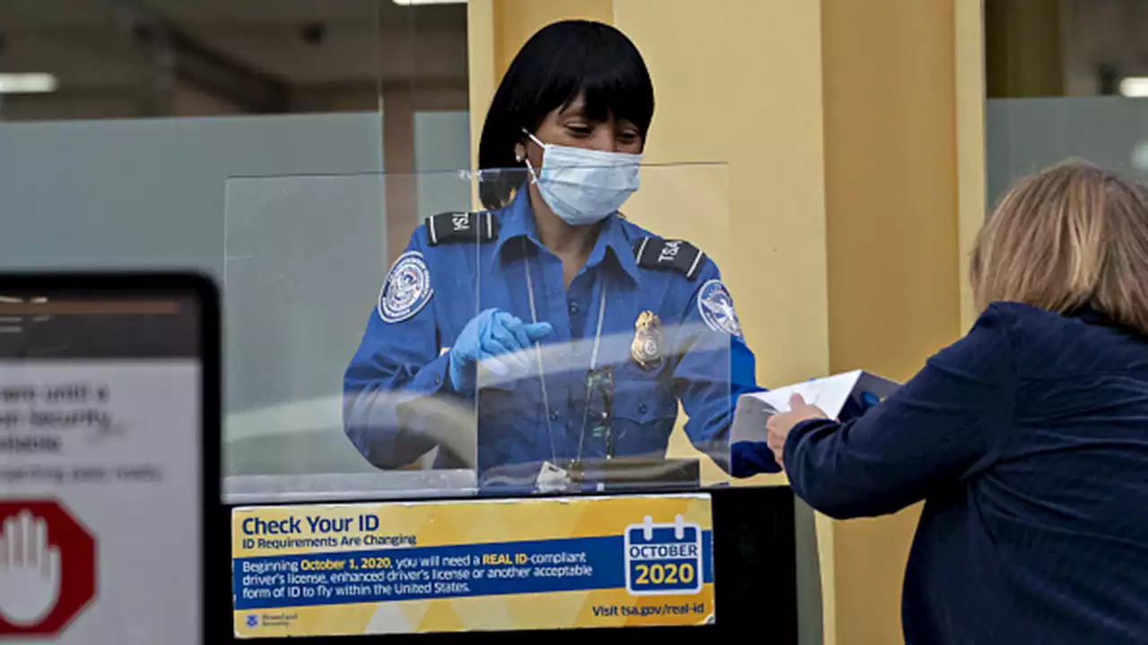 TSA to extend COVID mask mandate for another month