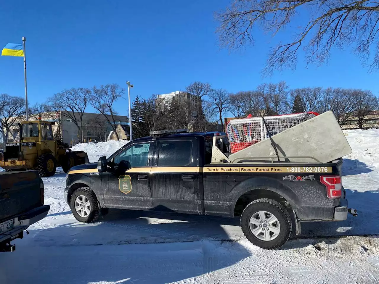 Manitoba officials remove equipment from COVID-19 protest site, order people to leave