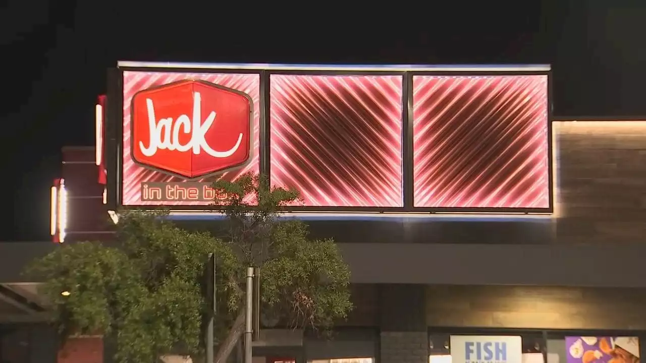 Deadly double shooting at Oakland Jack In the Box