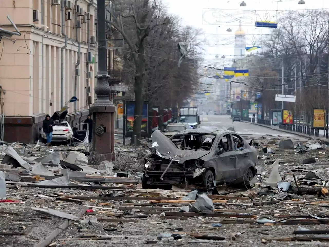 LIVE | Ukraine At least three killed, including child, in attack on Mariupol child hospital | News24