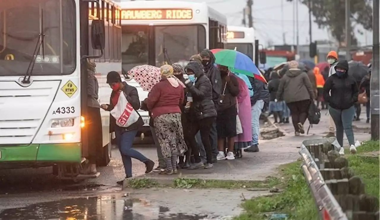 'This will leave a huge hole in our pockets': Cape Town bus commuters slam Golden Arrow ticket hike | News24