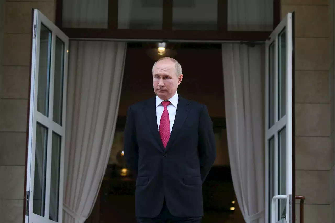 Russia taking over Ukraine could be a headache for Putin