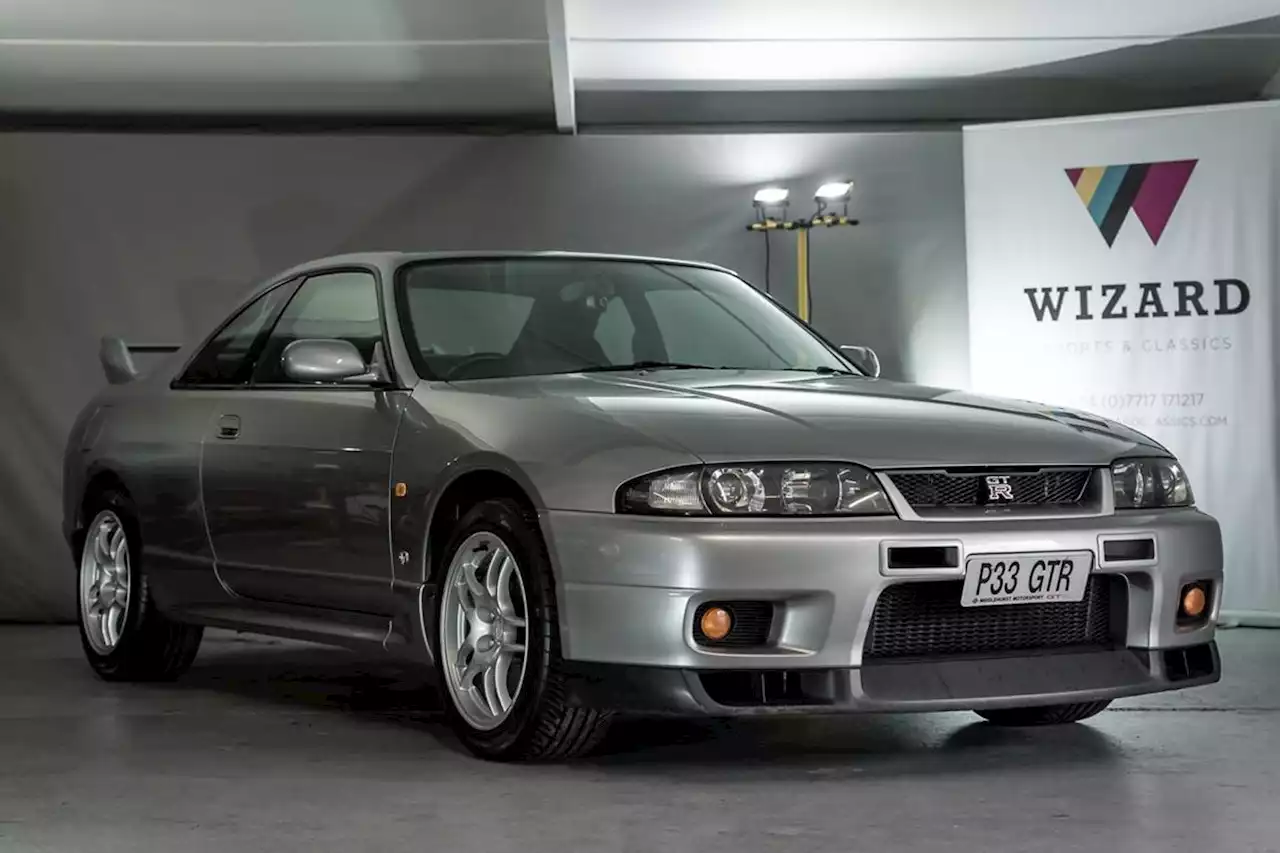 UK-supplied Skyline GT-R (R33) for sale