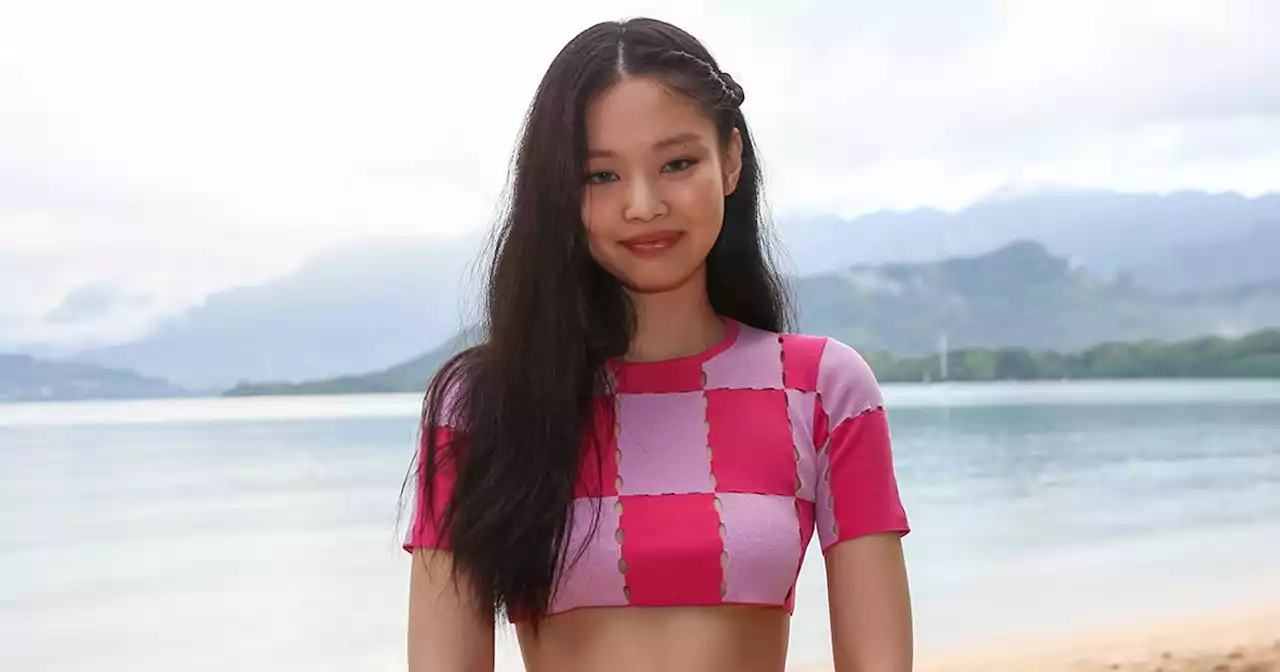 Blackpink's Jennie Nailed the Controversial Low-Rise Skirt Trend