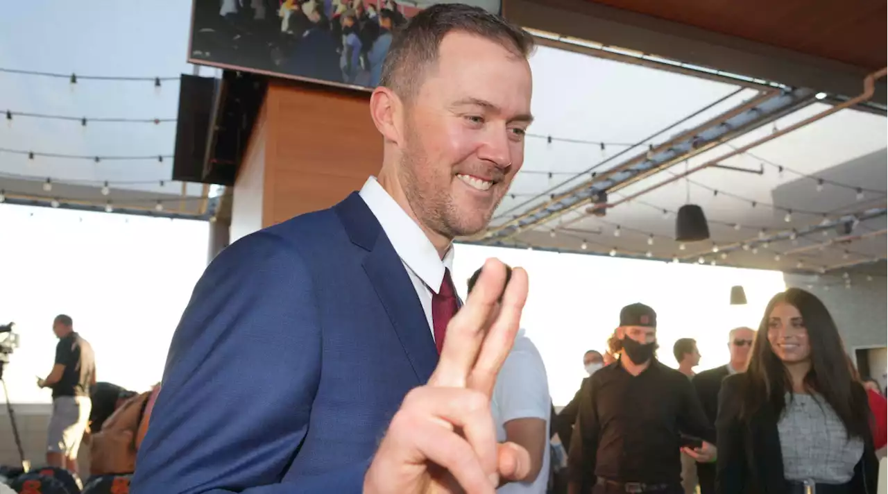 Photos of Lincoln Riley’s New L.A. Home Go Viral