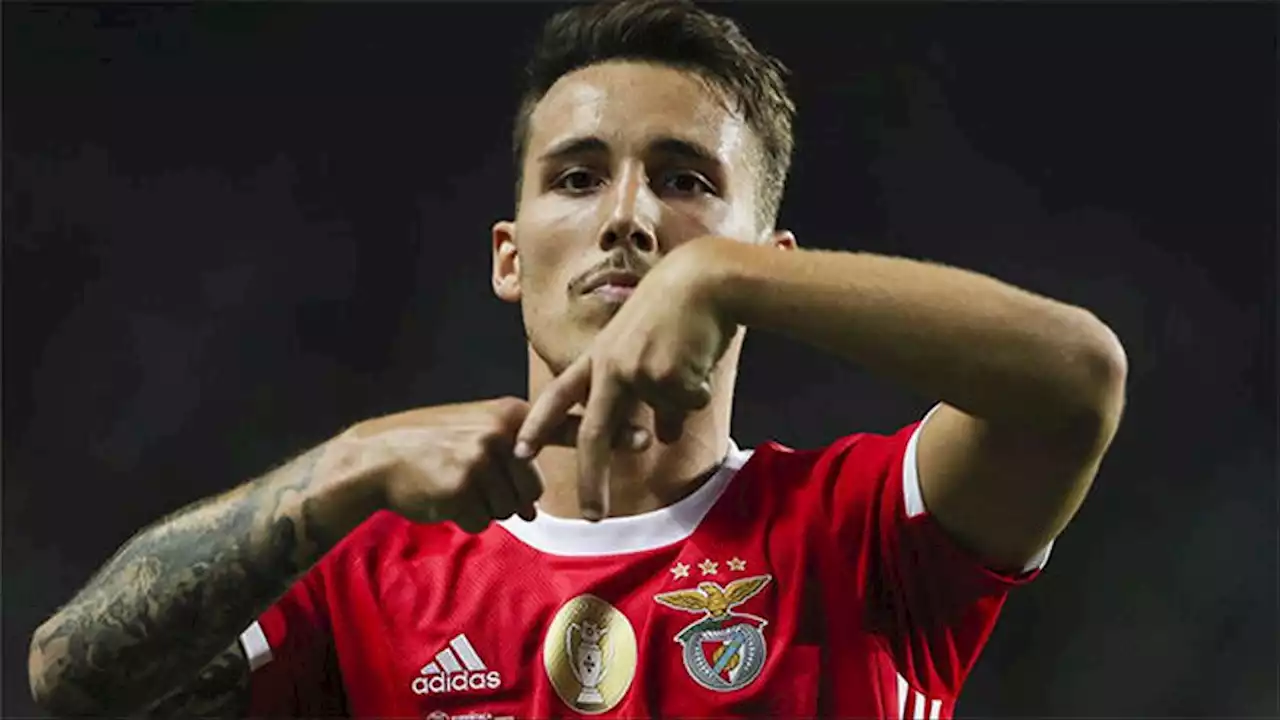 El Benfica no podrá renovar a Grimaldo y se acerca al Barça