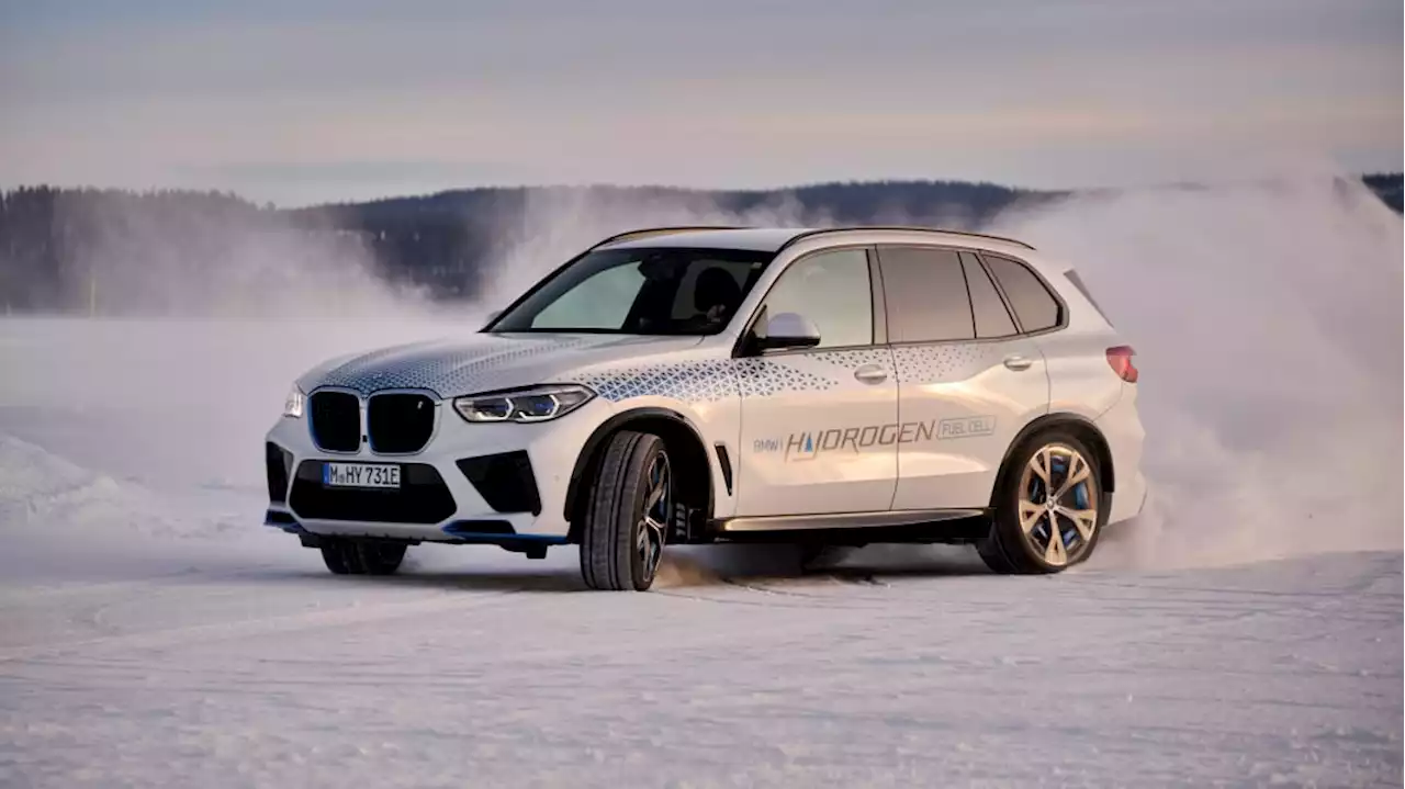 Hydrogen-powered BMW iX5 is nearly ready for small-scale production