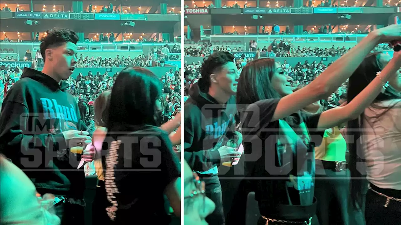 Jackson Mahomes Bombarded With Selfie Requests At Justin Bieber Concert