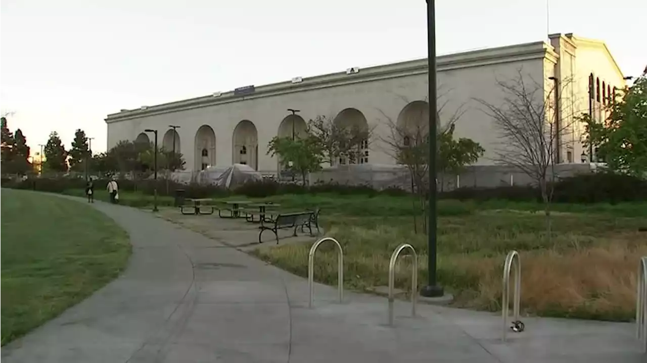 Mummified body found inside wall of California convention center