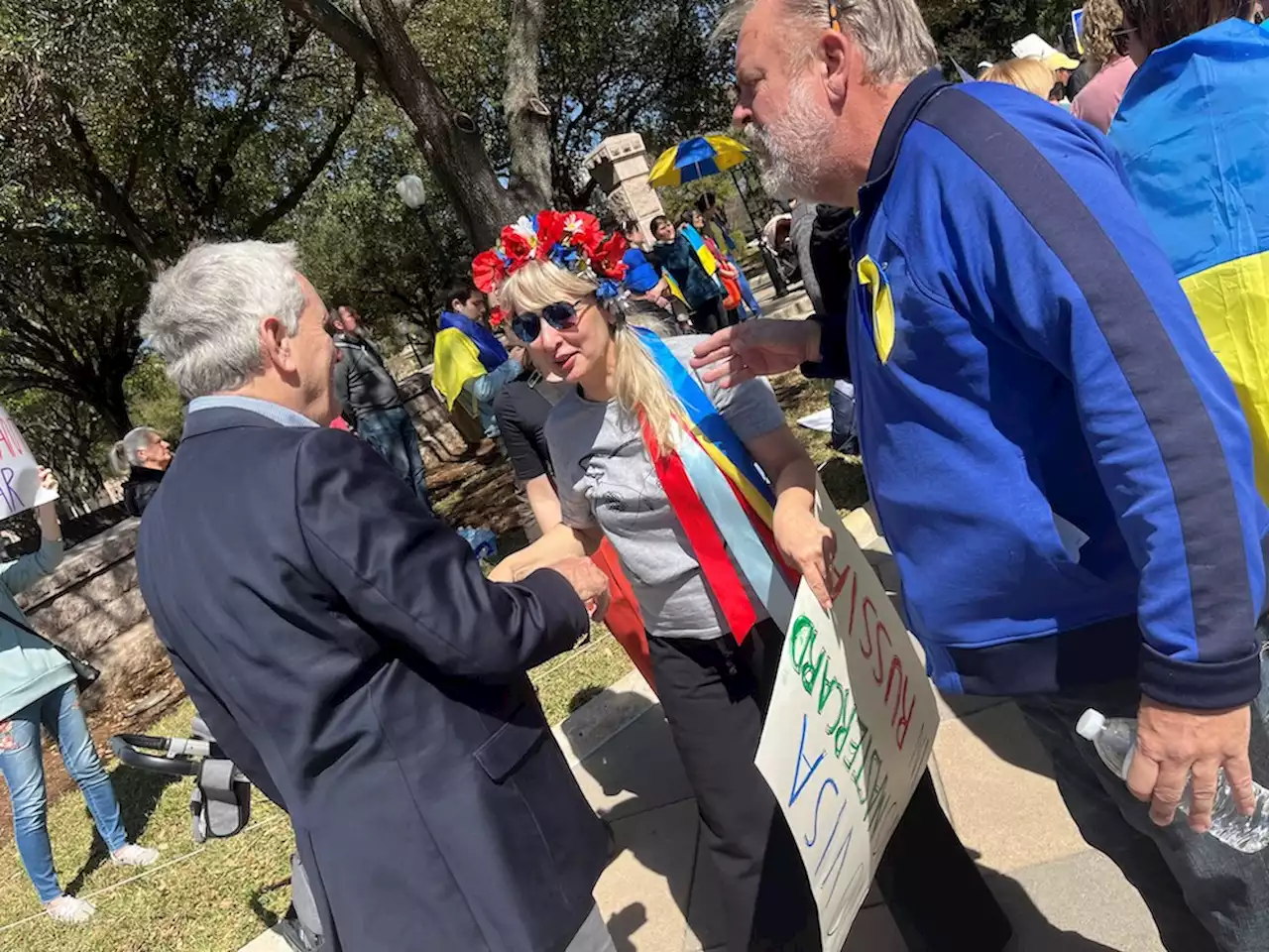 Rep. Lloyd Doggett Sees Threats to Ukraine's Democracy as Close to Home