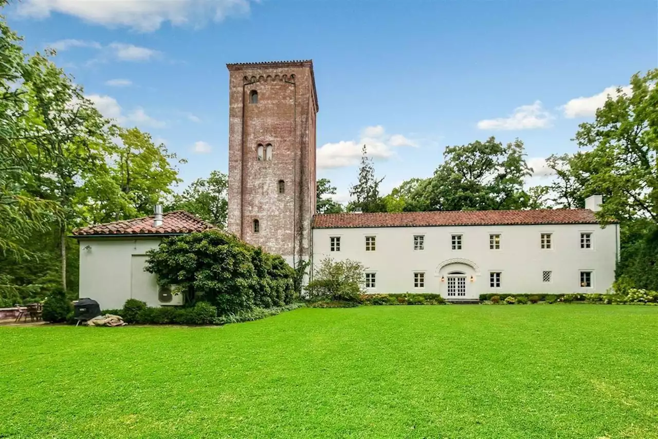 Lake Forest ‘tower house’ designed by David Adler sells for nearly $2M