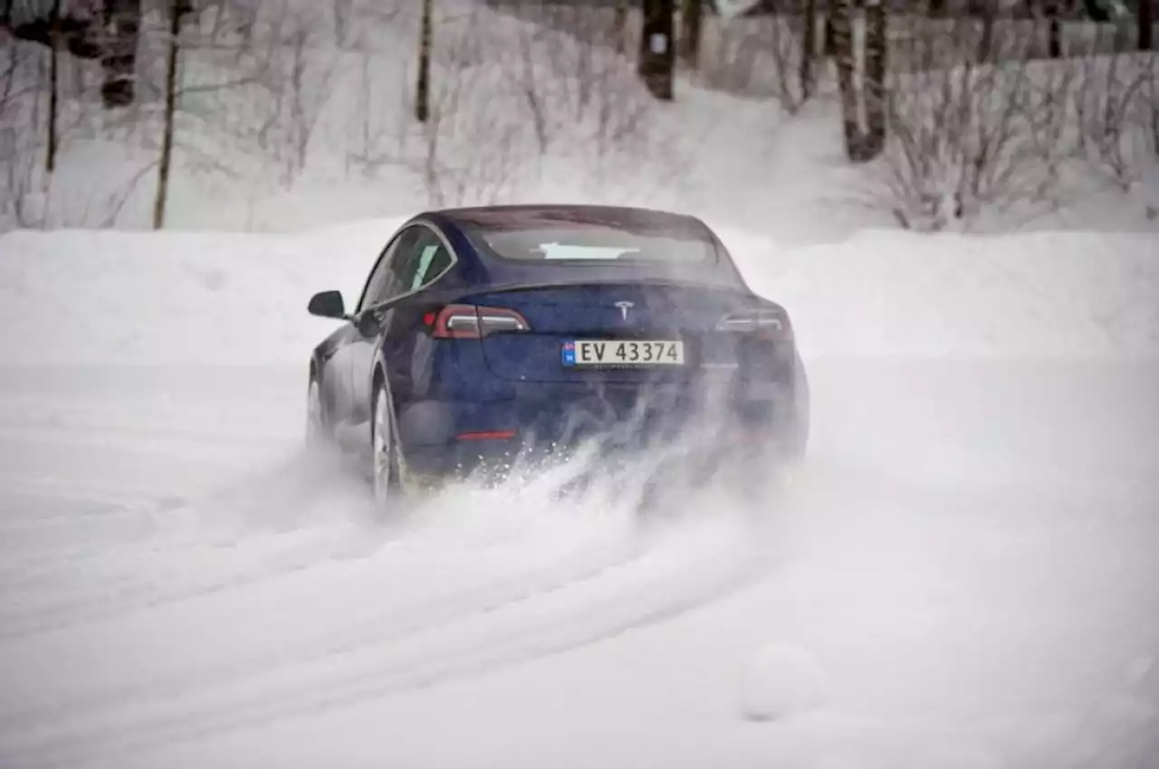 Tesla hever prisene på Model 3 og Y