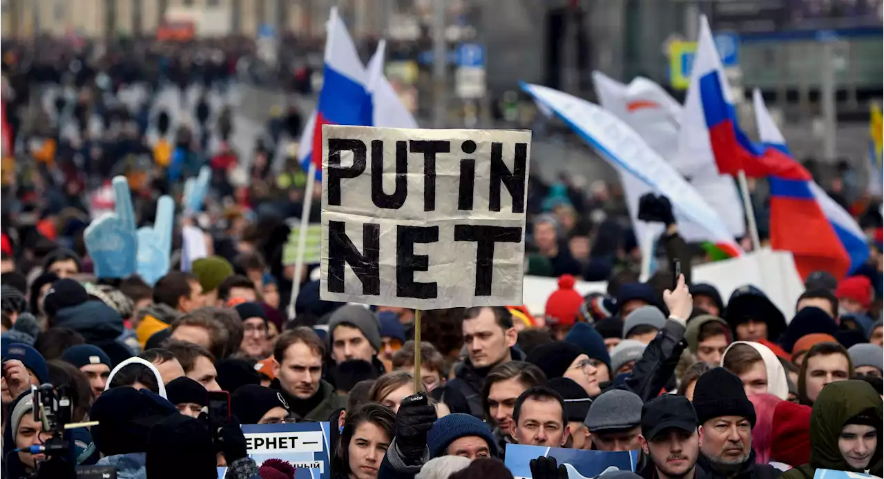 Big Web Security Firms Ditch Russia, Leaving Internet Users Open To More Kremlin Snooping