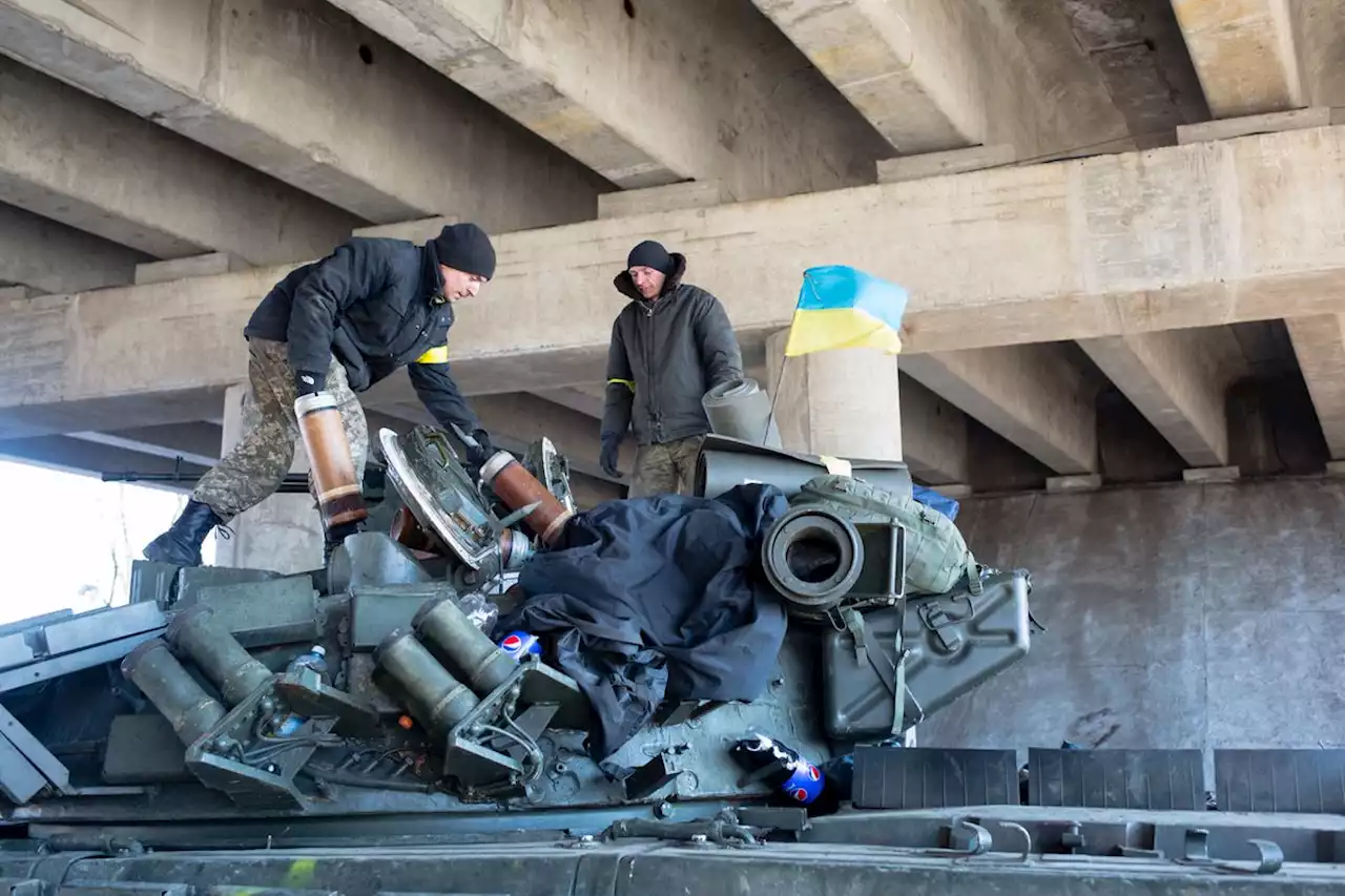 Evening Update: Russian forces appear to take heavy losses as troops continue advance toward Kyiv