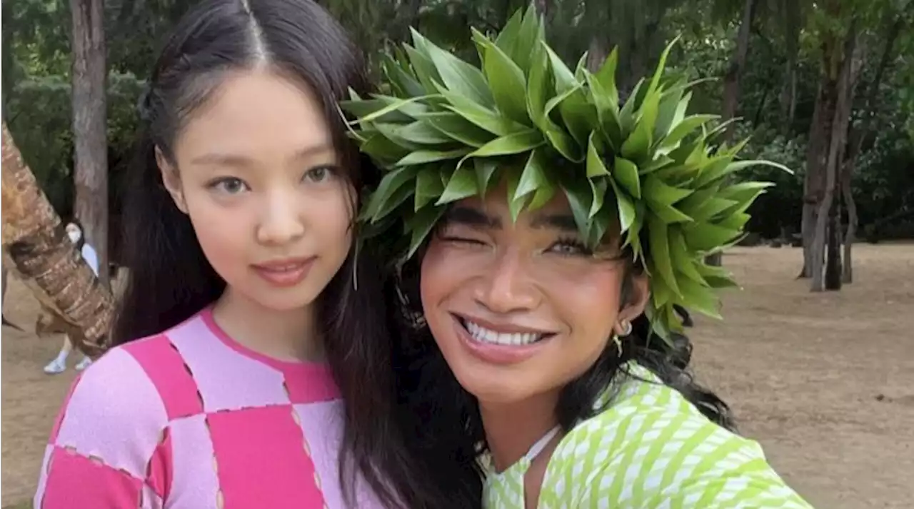 LOOK: Bretman Rock and BLACKPINK's Jennie pose for a selfie in Hawaii