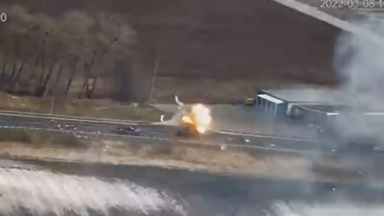 Ukraine releases footage of artillery strikes on Russian tanks near Kyiv