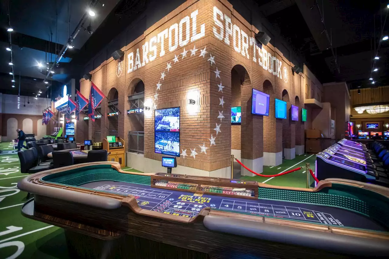 Hollywood Casino’s new Barstool Sportsbook looks to lure gamblers off the couch for March Madness