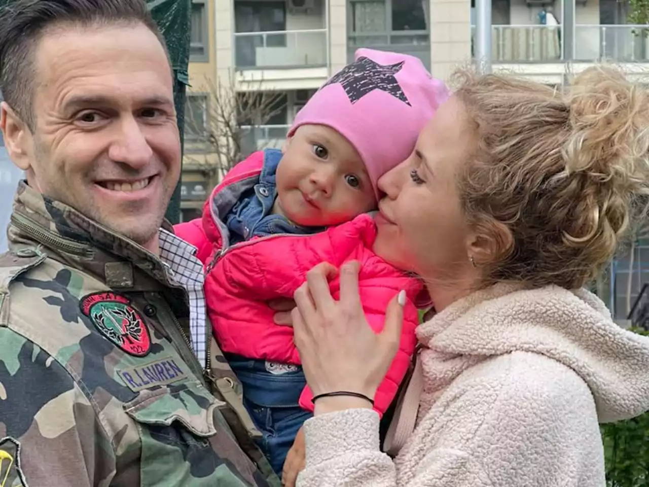 Explosions, no gas, visa trouble: How a Canadian-Ukrainian family escaped Kyiv as bombs fell