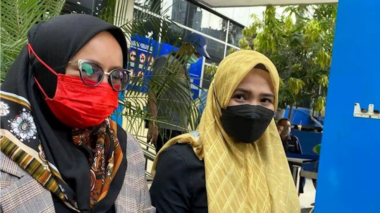 Datangi Polda Metro Jaya, Amalia Fujiawati Konsultasi Soal Laporan Baru ke Bambang Pamungkas - Tribunnews.com