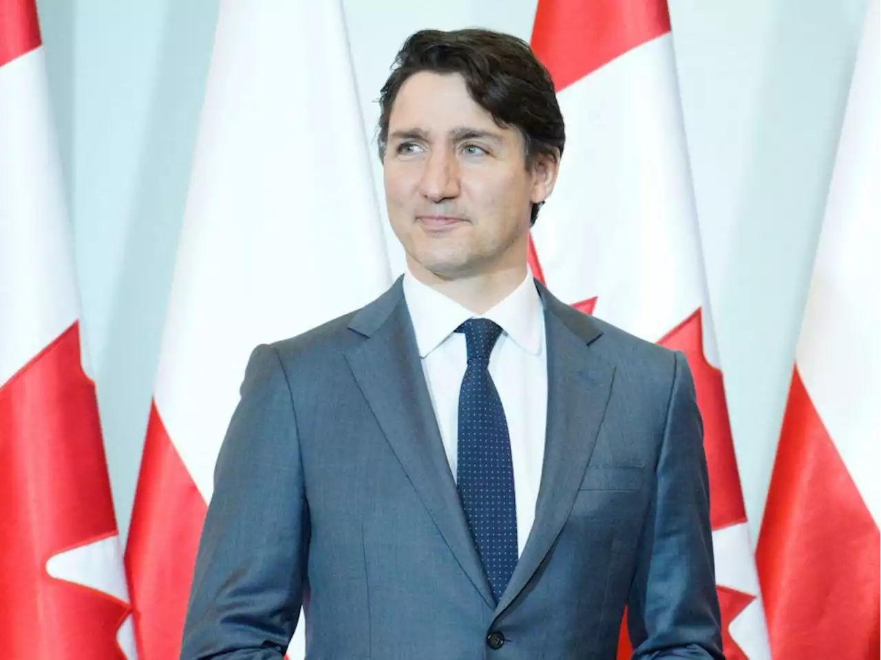 Trudeau near tears hearing stories of Ukrainian refugees in Poland