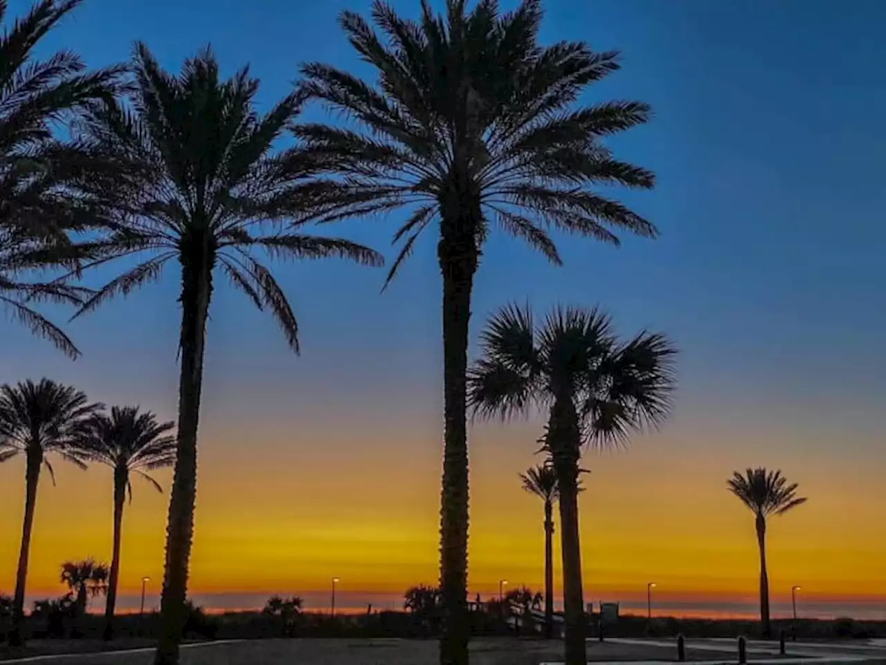 Paid parking lots in Jacksonville Beach open Friday