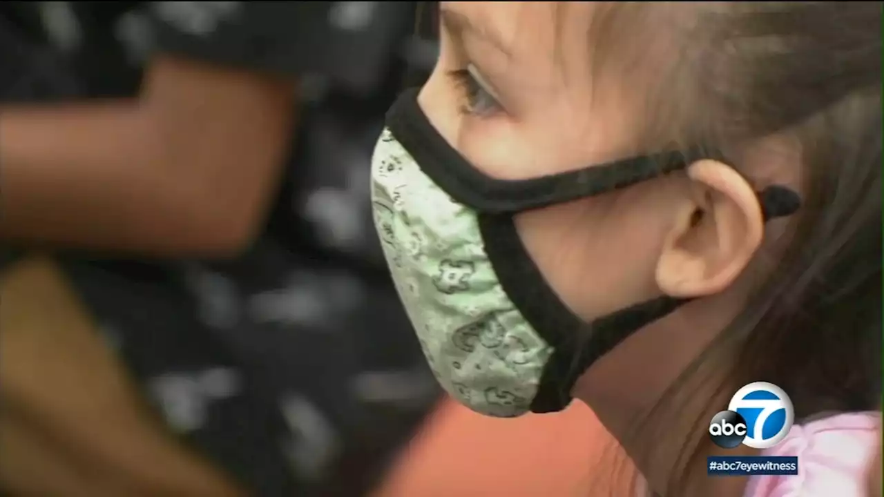 LAUSD not ready to ditch mask mandate as LA County sees significant drop in COVID-19 cases