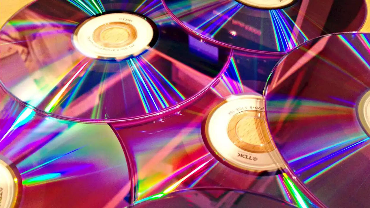 CD sales grow for first time since 2004