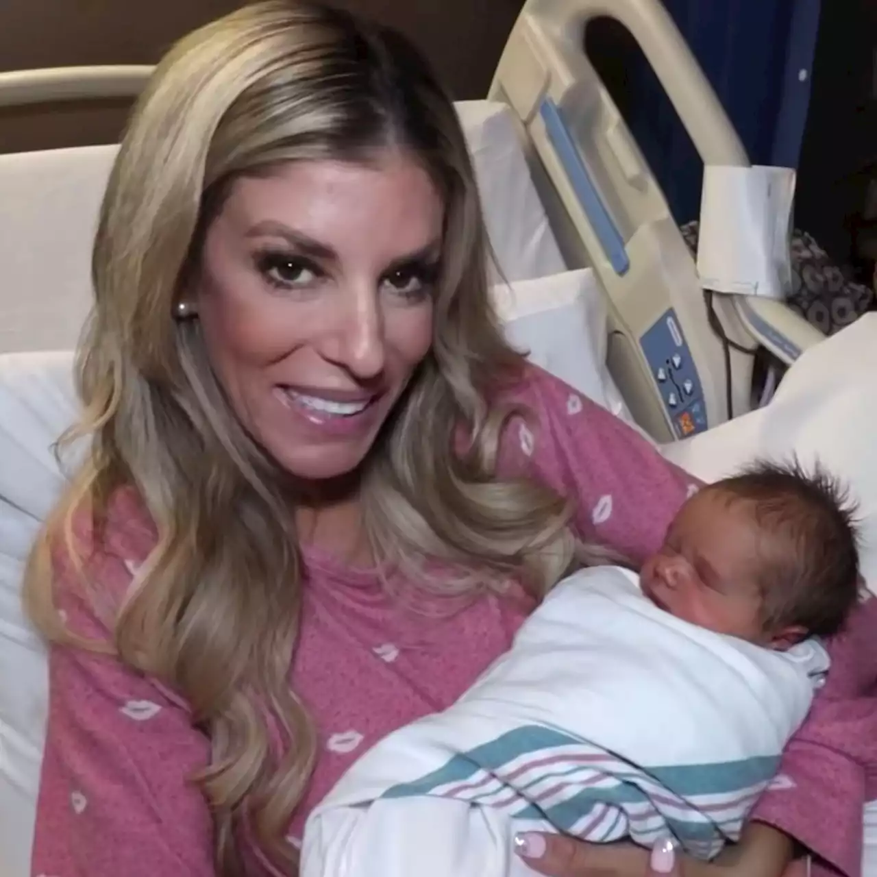 YouTuber Rebecca Zamolo Gives Birth to First Baby After Pregnancy Losses - E! Online