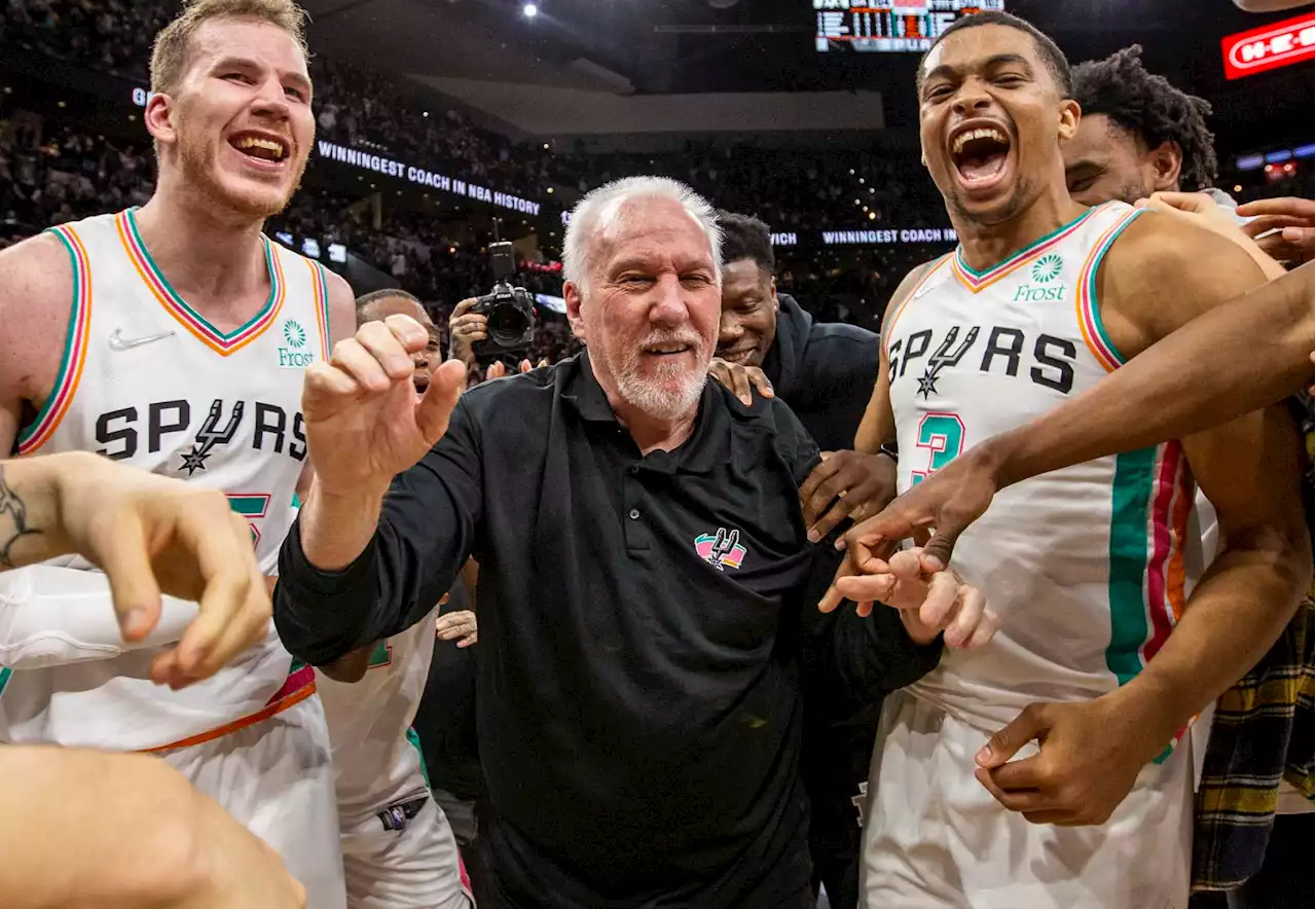 Finger: In making history, Spurs coach Gregg Popovich allows himself some joy