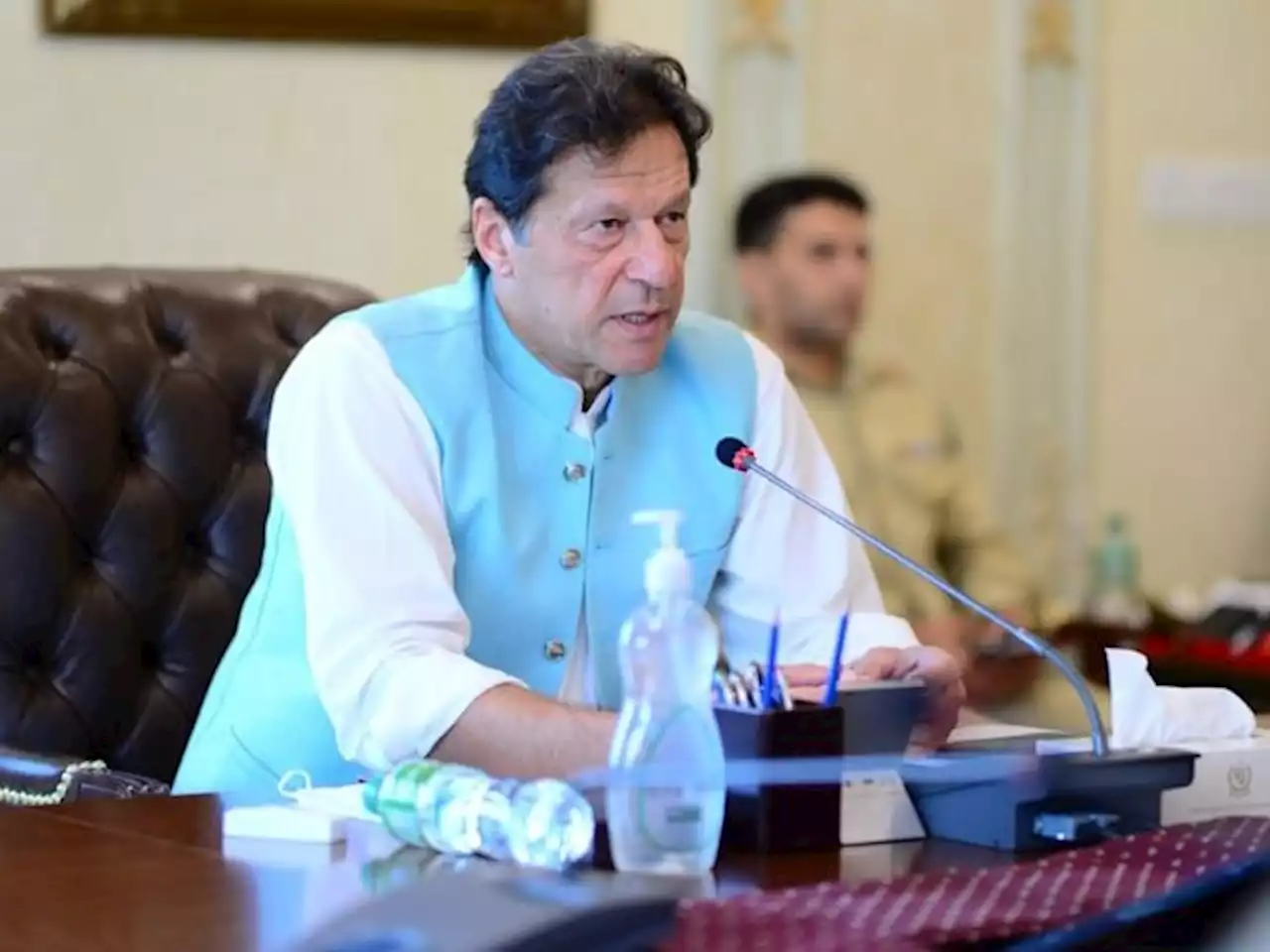 پارٹی سے غداری کرنے والوں کیخلاف چارہ جوئی کریں گے، وزیراعظم - ایکسپریس اردو
