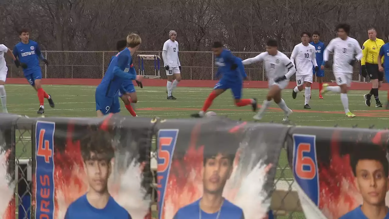 Arlington High soccer fans brave the cold to watch game against Bowie High