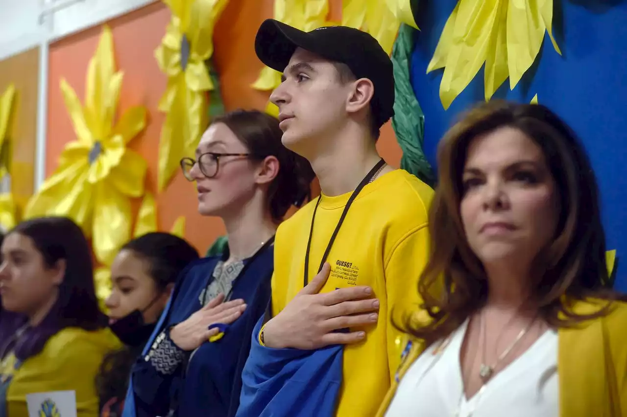 N.J students walk out of class, hold sit-in to support Ukraine (PHOTOS)