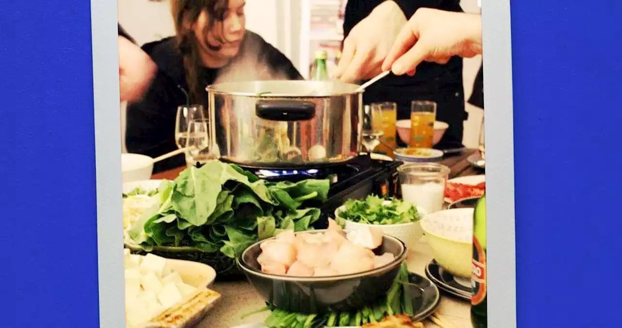 How to Host an All-Night, Baijiu-Fueled Hot-Pot Party