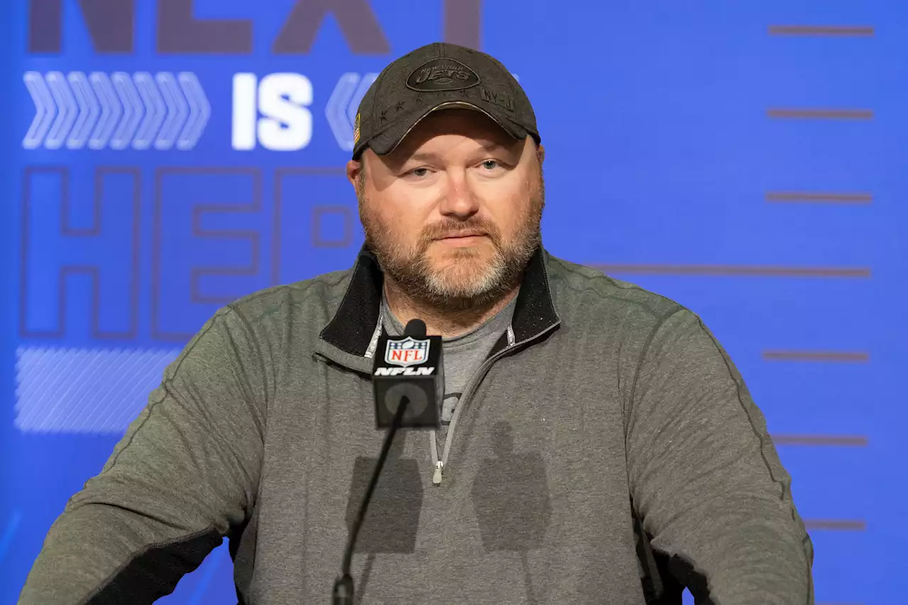 Jets’ Joe Douglas unlikely to chase big-money free agents right away