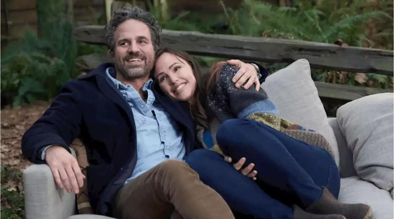 LOOK: '13 Going on 30' reunion! Jennifer Garner, Mark Ruffalo celebrate film's 18th anniversary