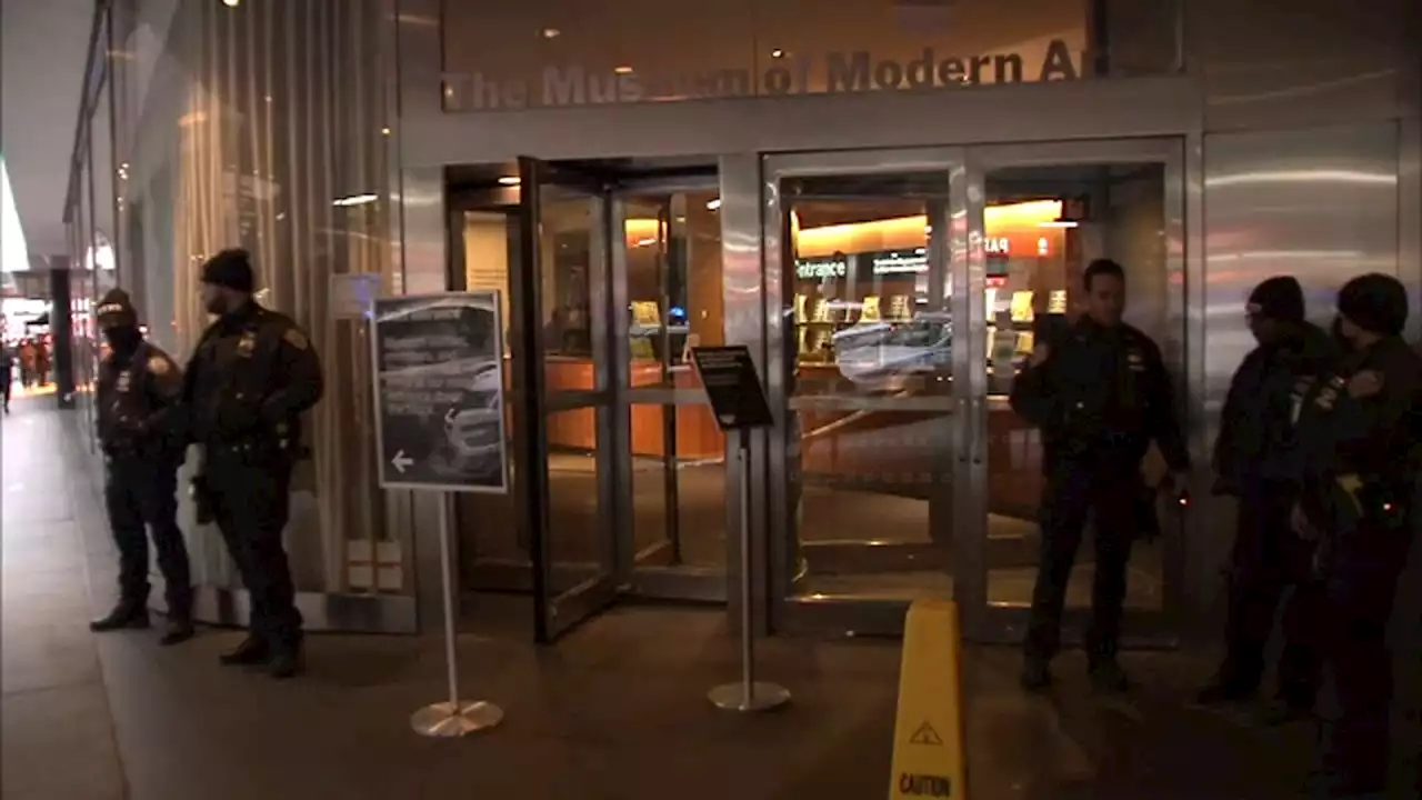 2 stabbed inside NYC's landmark Museum of Modern Art; suspect likely former employee, sources say