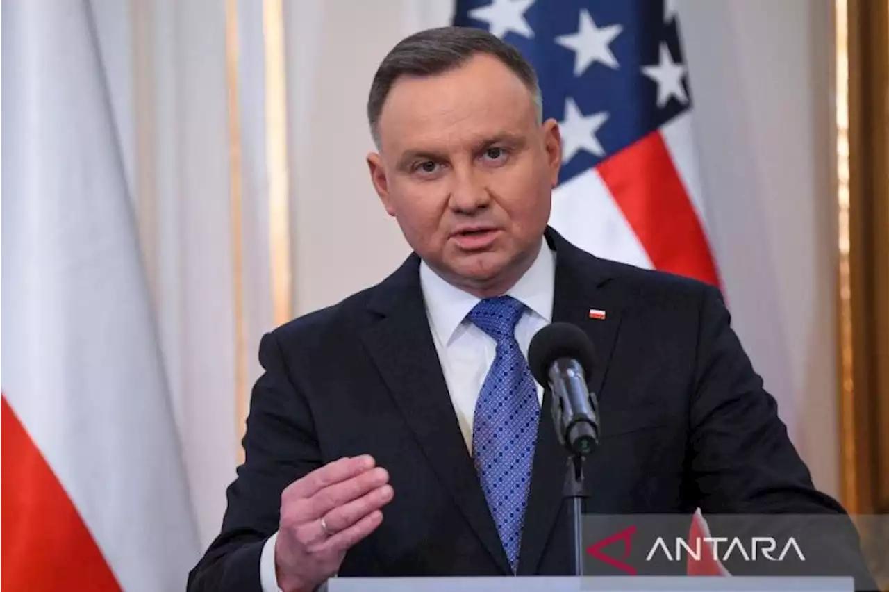 Duda: NATO akan pikirkan respons jika Rusia pakai senjata kimia