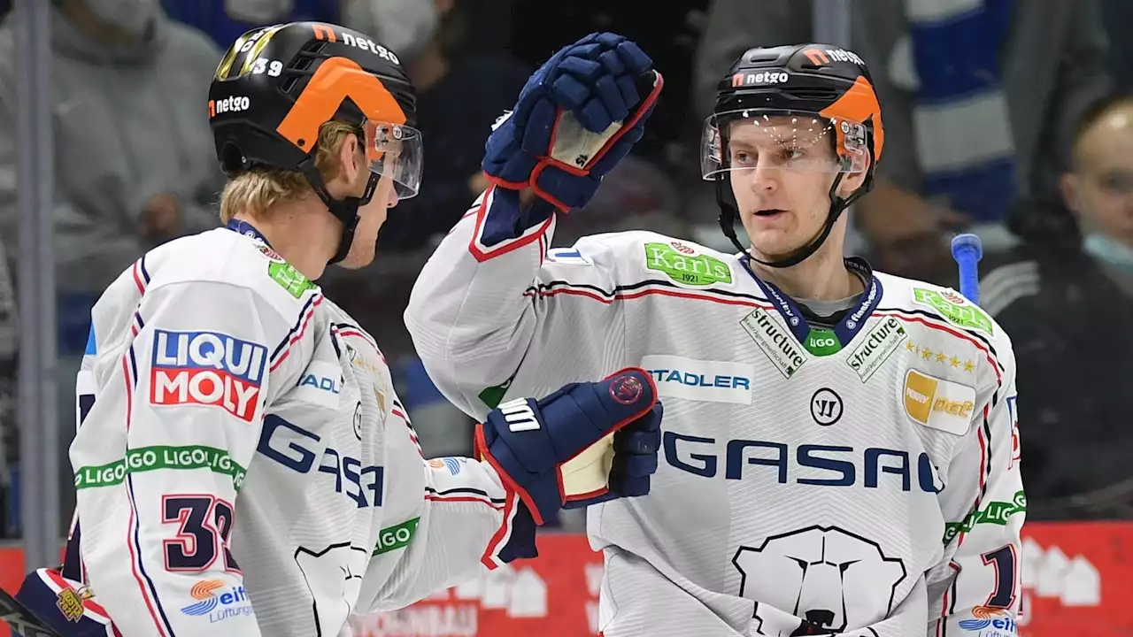 3:2! Eisbären feiern gegen Schwenningen siebten Sieg in Folge