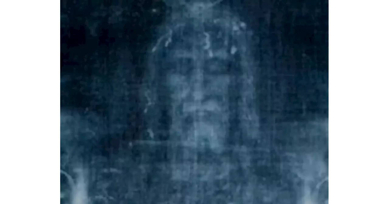 Famous Turin shroud 'actually tablecloth made in Midlands' claims Brit  historian | Weird News - Christianity