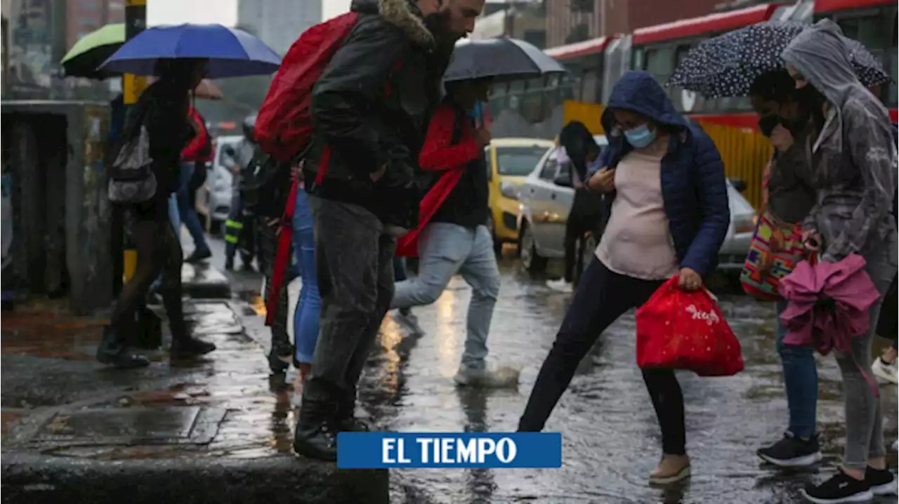 Cuidado con los encharcamientos, llueve y hay tormentas en 15 localidades