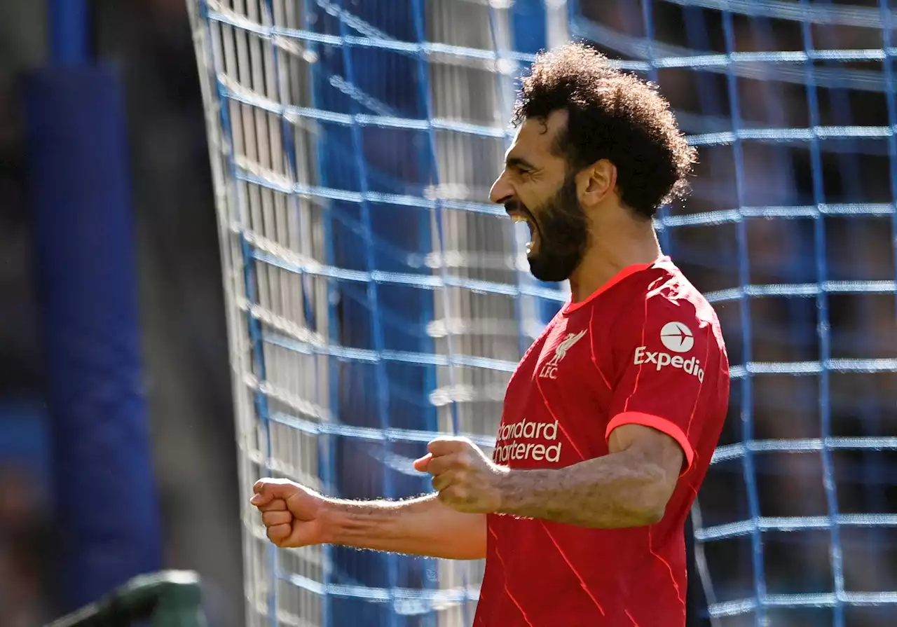 فينجر يحدد قيمة الراتب الذي يستحقه محمد صلاح مع ليفربول