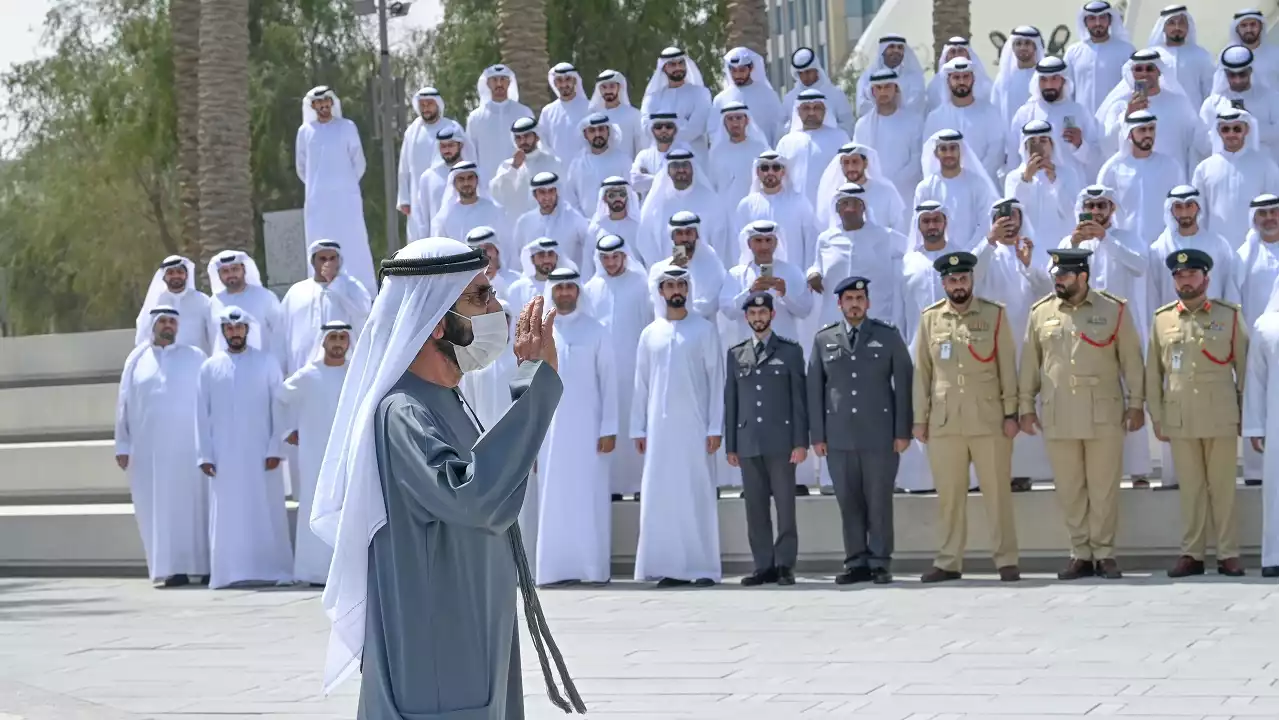 محمد بن راشد: أبناء الإمارات وكوادرها الوطنية هم الرهان الحقيقي لصناعة المستقبل