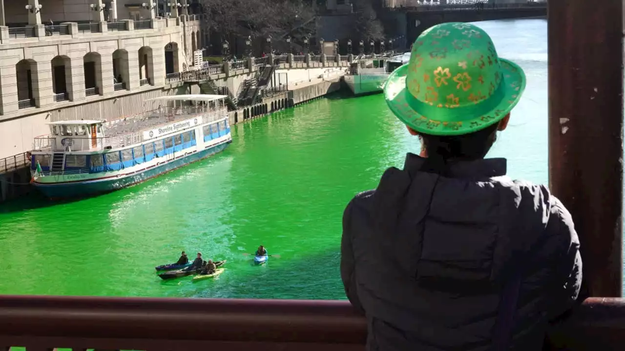 Bars and restaurants in Chicago packed as people celebrate St. Patrick's Day early