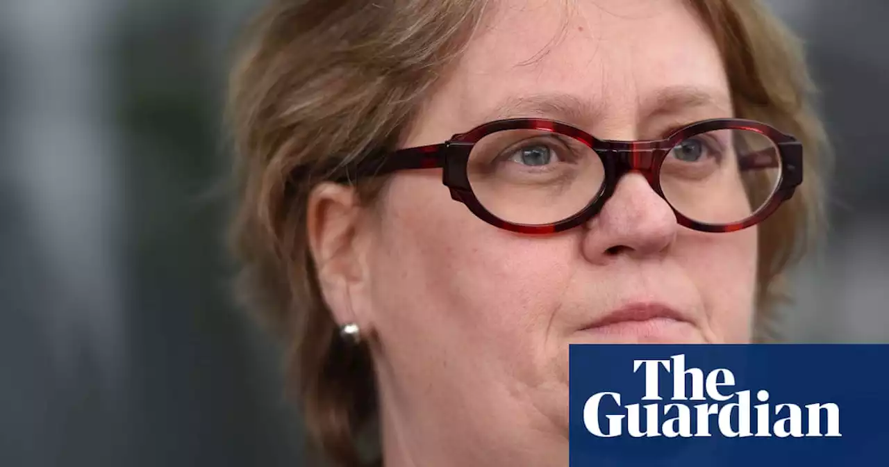 Unionist Linda White leads race to replace Victorian Labor senator Kim Carr