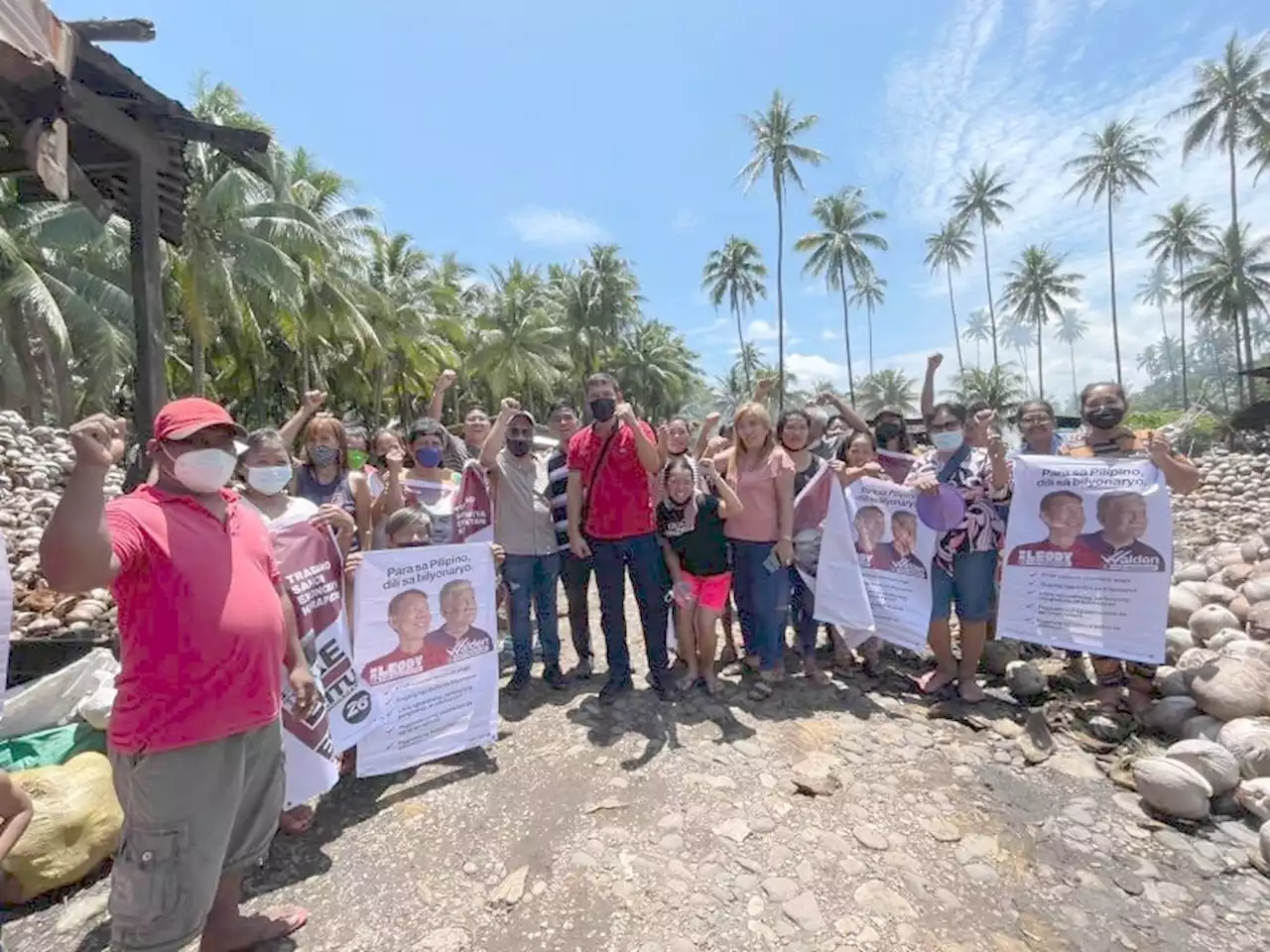 Ka Leody barnstorms in MisOcc, meets with coco farmers