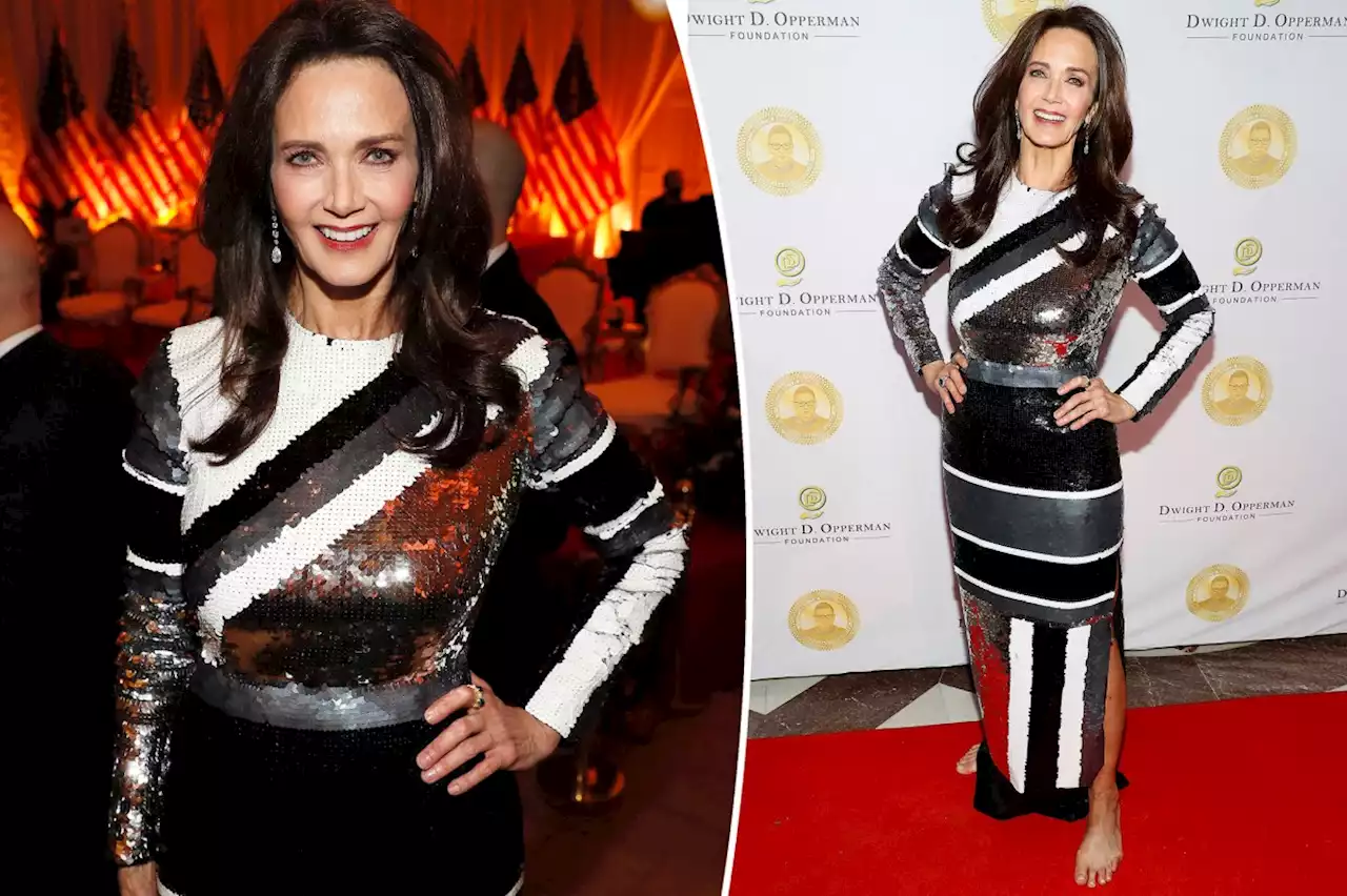 Lynda Carter goes barefoot at Washington, D.C. gala