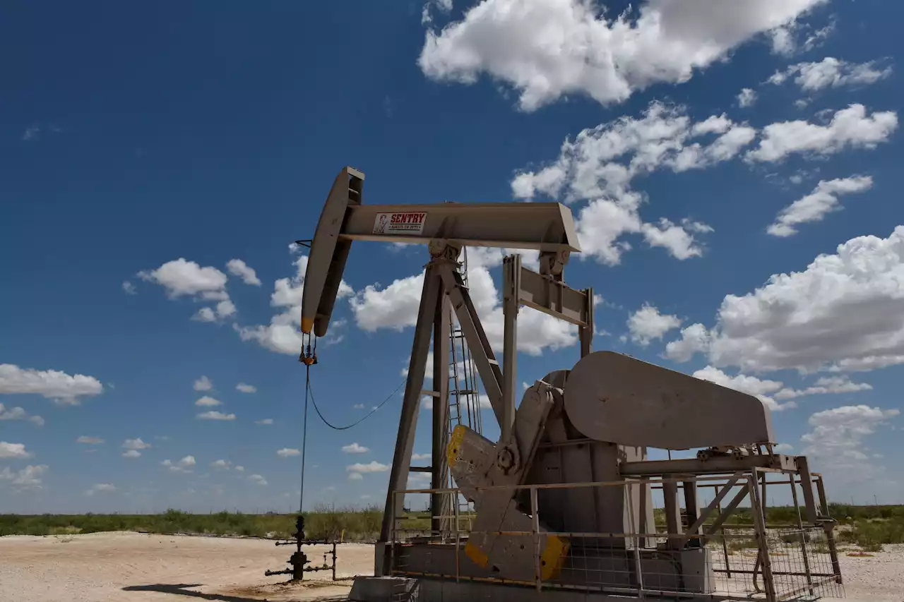 As oil prices soar, US shale, OPEC in no rush to resume price war