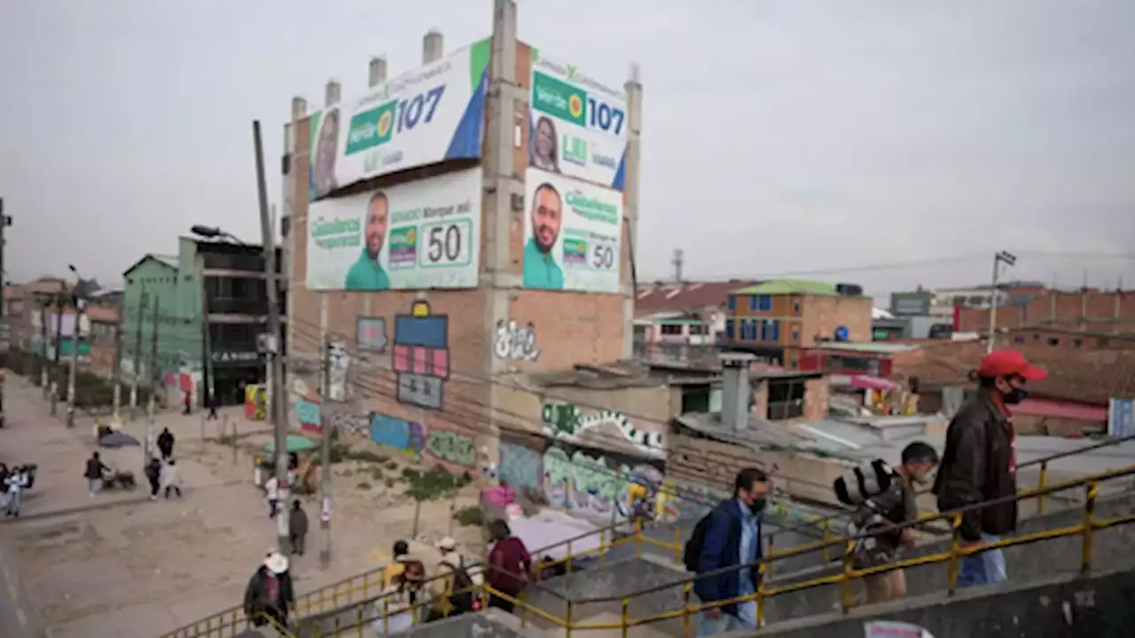 Colombians vote in presidential primaries that could mark a historic shift